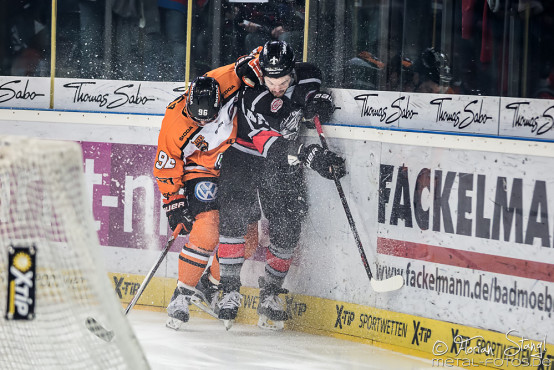 thomas-sabo-ice-tiger-vs-grizzlys-wolfsburg-arena-nuernberg-10-04-2016_0007