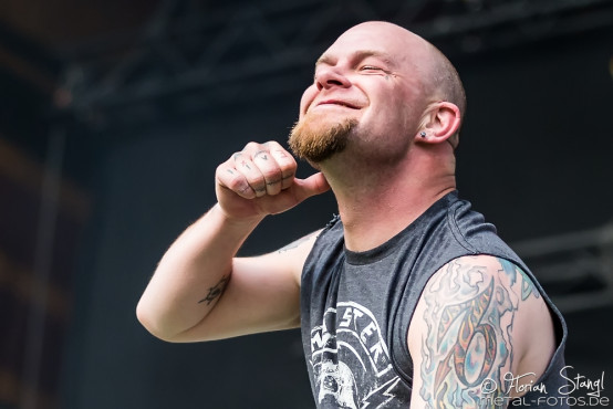 five-finger-death-punch-rockavaria-30-05-2015_0039