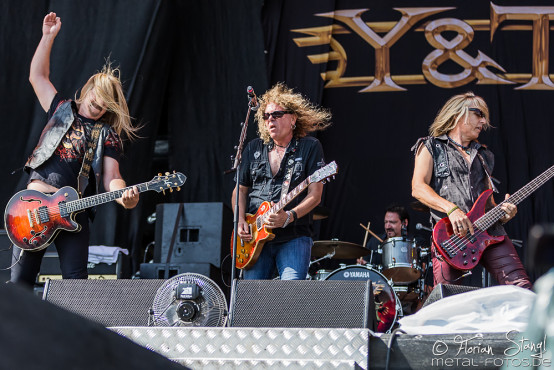 yt-bang-your-head-18-7-2015_0005