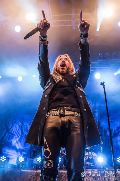 hammerfall-brose-arena-bamberg-07-02-2015_0079