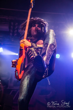 steel-panther-rockfabrik-nuernberg-22-6-2014_0013