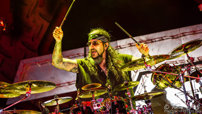 twisted-sister-bang-your-head-2016-15-07-2016_0065