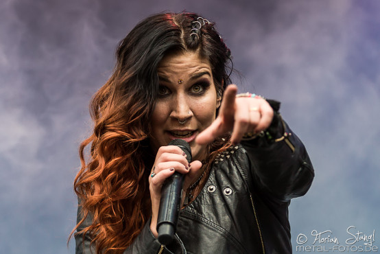 delain-masters-of-rock-11-7-2015_0012