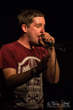 money-left-to-burn-rockfabrik-nuernberg-01-09-2013-30