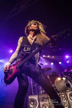 steel-panther-rockfabrik-nuernberg-22-6-2014_0044