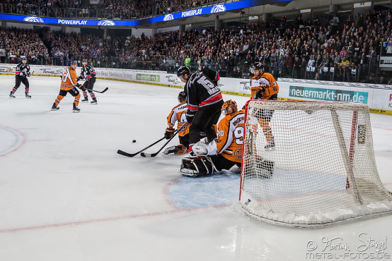 thomas-sabo-ice-tiger-vs-grizzlys-wolfsburg-arena-nuernberg-10-04-2016_0067