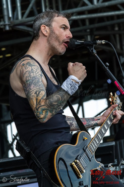 the-bones-summer-breeze-2013-15-08-2013-02
