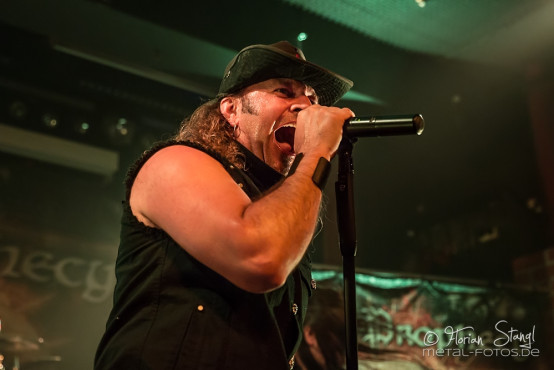 mystic-prophecy-rockfabrik-nuernberg-15-10-2014_0032