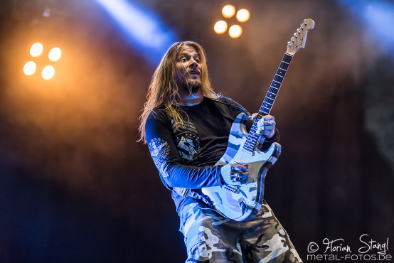 sabaton-bang-your-head-16-7-2015_0053
