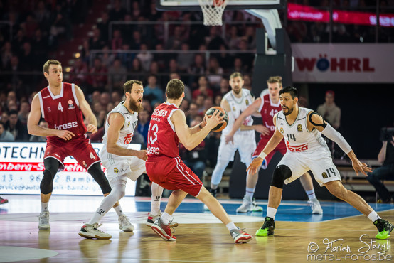 brose-baskets-real-madrid-arena-nuernberg-25-02-2016_0018