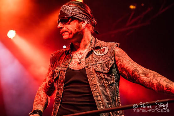 black-star-riders-31-7-2014_0054