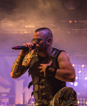 sabaton-21-9-2012-geiselwind-eventhalle-89