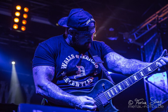 walls-of-jericho-rockfabrik-nuernberg-1-7-2014_0038