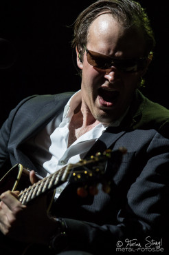 joe-bonamassa-2013-world-tour-meistersingerhalle-nuernberg-11-03-2013-03