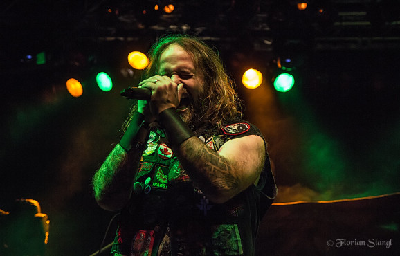 3-inches-of-blood-12-10-2012-musichall-geiselwind-24