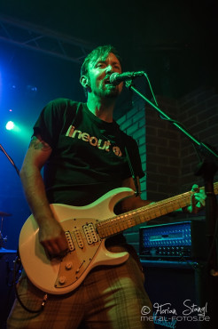 money-left-to-burn-rockfabrik-nuernberg-01-09-2013-02