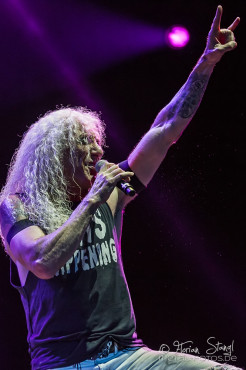 twisted-sister-byh-2014-12-7-2014_0101