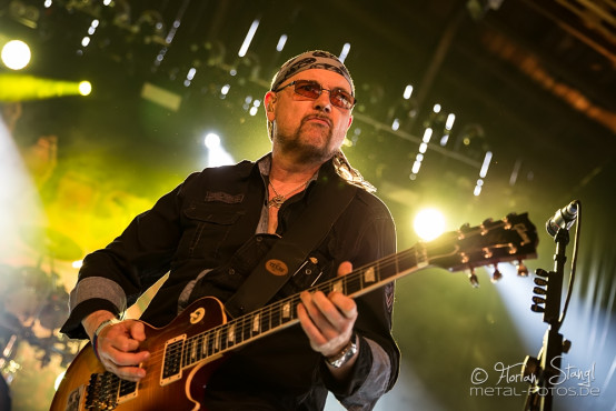 saxon-pyras-classic-rock-2014-9-8-2014_0002
