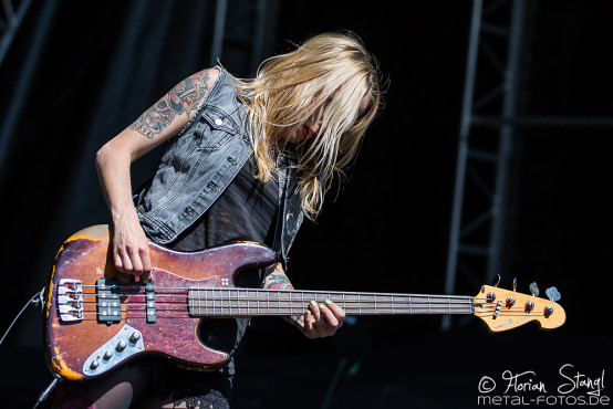 crucified-barbara-masters-of-rock-11-7-2015_0018