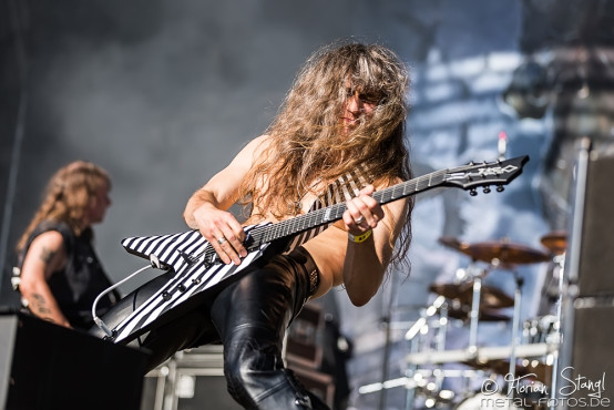 grave-digger-out-loud-04-06-2015_0027