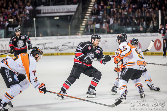 thomas-sabo-ice-tiger-vs-wolfsburg-grizzlys-arena-nuernberg-05-04-2016_0035