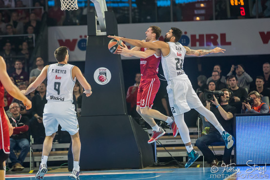brose-baskets-real-madrid-arena-nuernberg-25-02-2016_0037