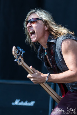 yt-bang-your-head-18-7-2015_0008