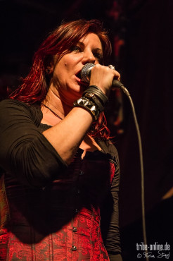 lingua-mortis-orchestra-feat-rage-hirsch-nuernberg-20-12-2013_37