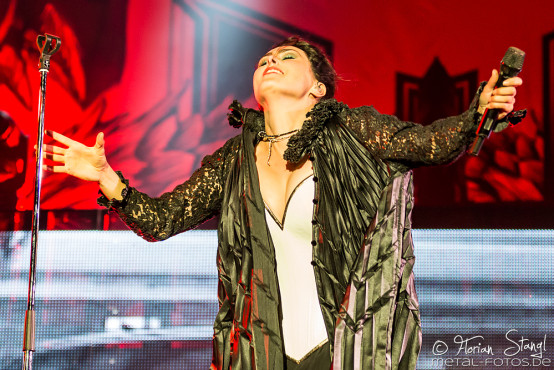 within-temptation-masters-of-rock-9-7-2015_0063