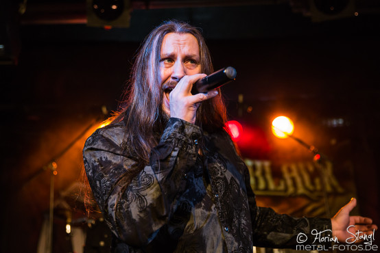 serious-black-rock-for-one-world-05-03-2016_0051