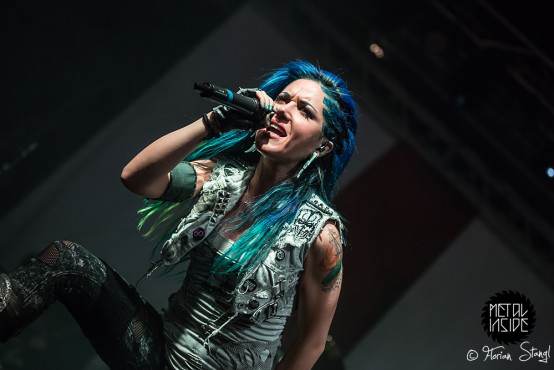 arch-enemy-eventhalle-geiselwind-12-12-2014_0067