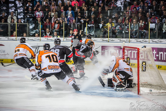 thomas-sabo-ice-tiger-vs-wolfsburg-grizzlys-arena-nuernberg-05-04-2016_0009