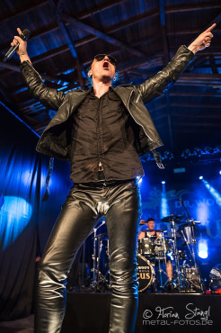 dr-woos-rocknroll-circus-pyras-classic-rock-2014-9-8-2014_0031