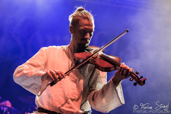 korpiklaani-bang-your-head-16-7-2015_0028