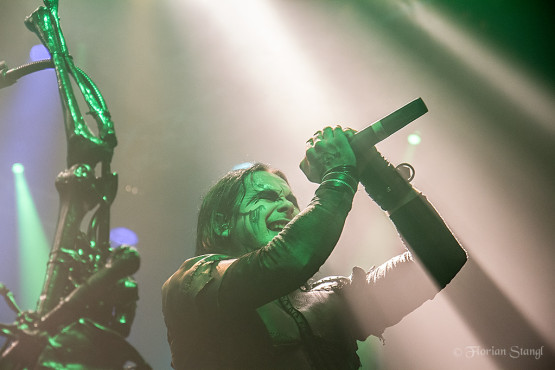 cradle-of-filth-7-12-2012-music-hall-geiselwind-19