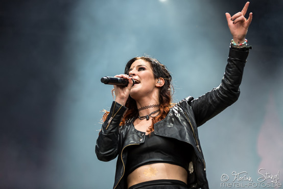 delain-masters-of-rock-11-7-2015_0048