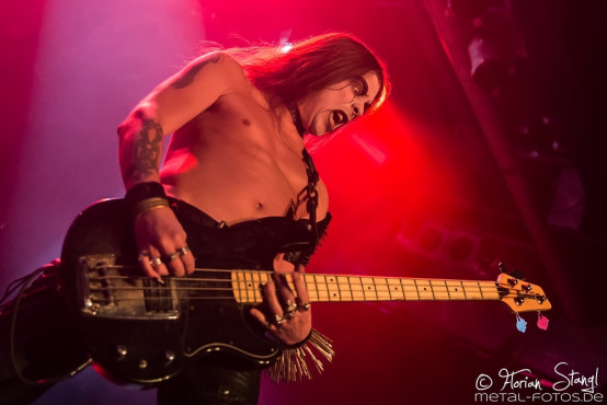 desaster-dark-easter-backstage-muenchen-05-04-2015_0009