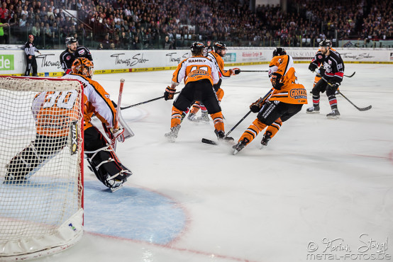 thomas-sabo-ice-tiger-vs-grizzlys-wolfsburg-arena-nuernberg-10-04-2016_0084