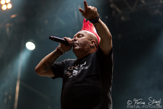 the-exploited-masters-of-rock-11-7-2015_0015