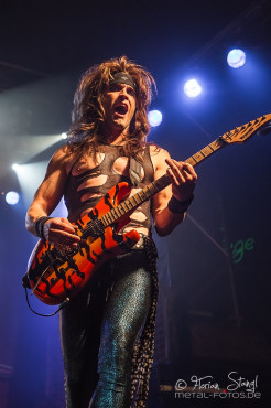 steel-panther-rockfabrik-nuernberg-22-6-2014_0046