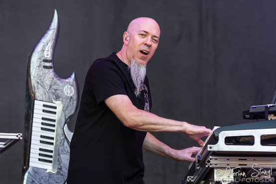 dream-theater-bang-your-head-18-7-2015_0037