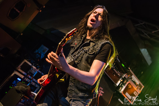 serious-black-rock-for-one-world-05-03-2016_0017