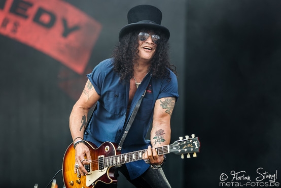 slash-feat-myles-kennedy-rock-im-park-07-06-2015_0001