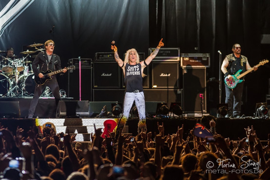 twisted-sister-byh-2014-12-7-2014_0056