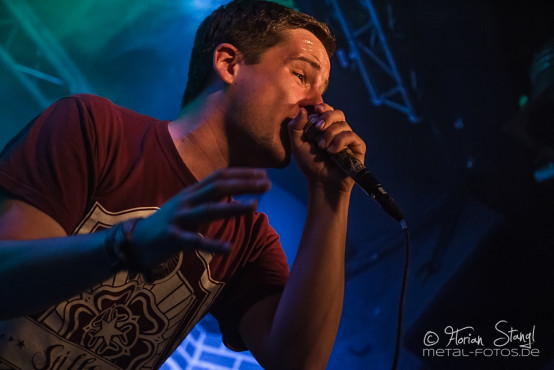money-left-to-burn-rockfabrik-nuernberg-01-09-2013-01