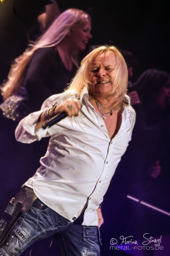 mick-box-bernie-shaw-rock-meets-classic-arena-nuernberg-13-03-2014_0008