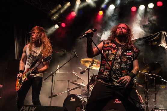 3-inches-of-blood-12-10-2012-musichall-geiselwind-8