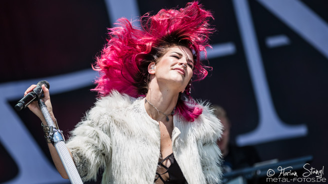 delain-bang-your-head-2016-16-07-2016_0023