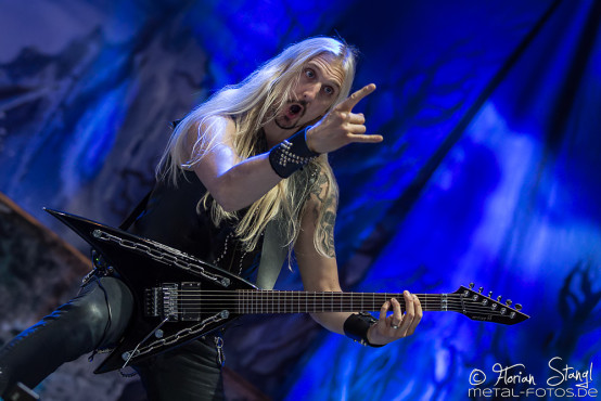 hammerfall-masters-of-rock-10-7-2015_0045
