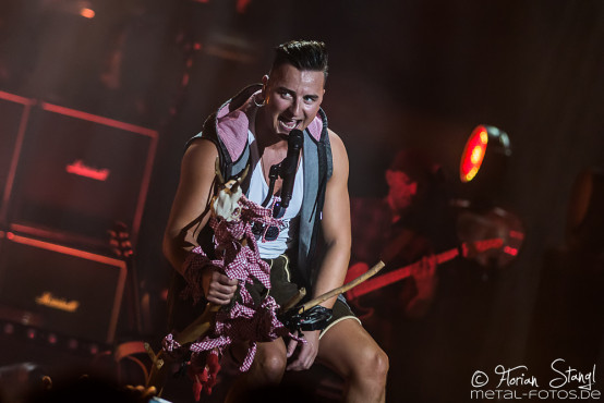 andreas-gabalier-arena-nuernberg-01-10-2015_0019